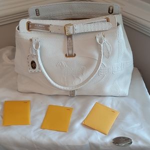 💕NEVER USED💕STUNNING FENDI SELLARIA BORGHESE